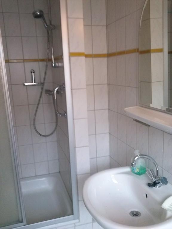 Weinhaus Hotel Norddeich  Room photo
